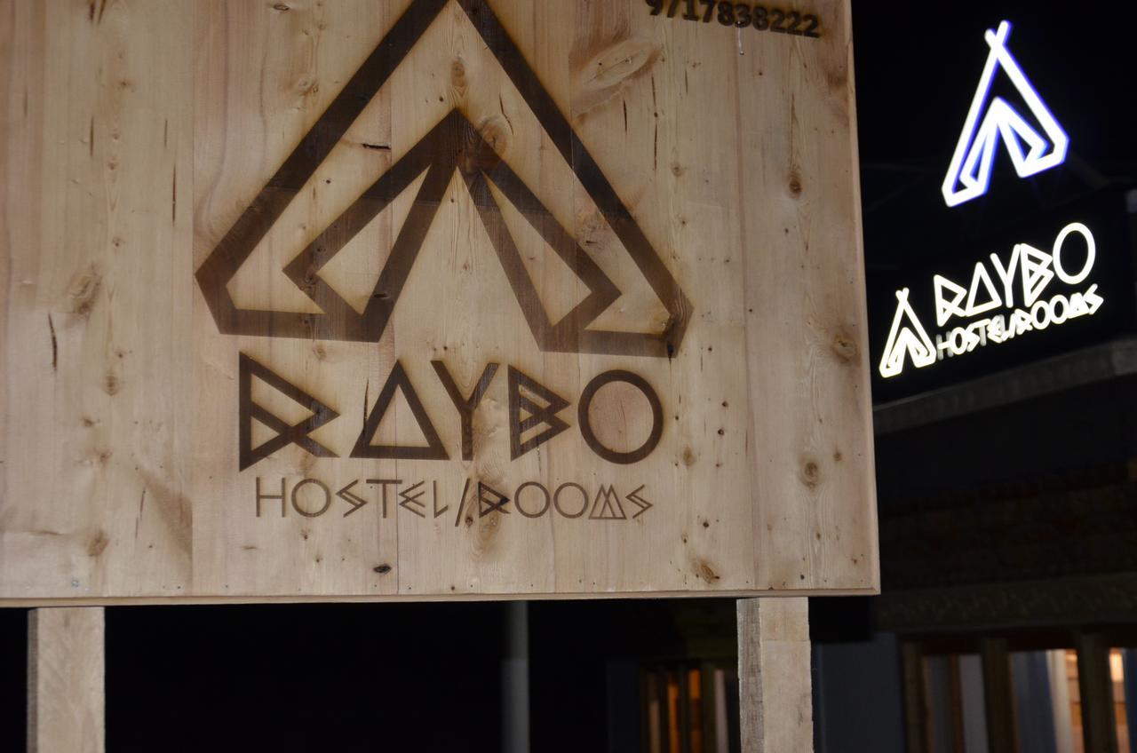Raybo Hostel Leh Exteriör bild